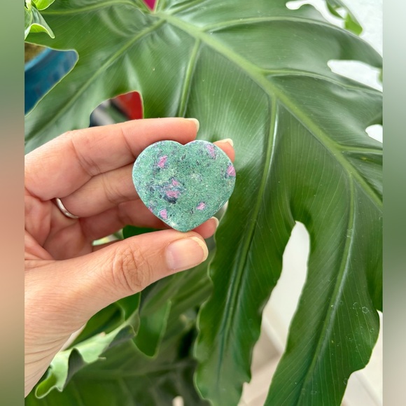 Ruby in Fuchsite from India - Picture 2 of 4